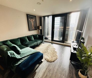 2 bedroom flat to rent - Photo 1