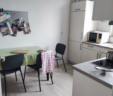 13 qm Zimmer für 373€ warm für männlichen Studenten!!! - Foto 2