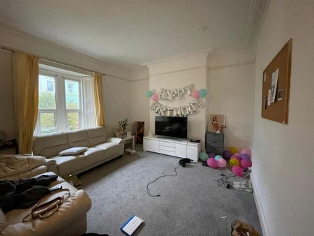 35 North Road East - Photo 3