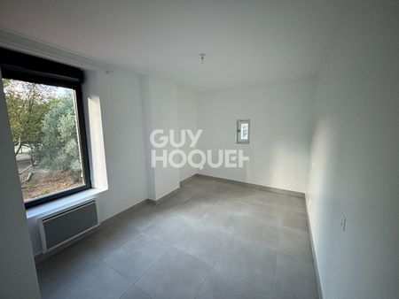 MAUREILLAS : appartement F4 (61 m²) en location - Photo 2