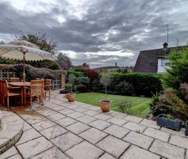 4 bedroom detached house to rent - Photo 2