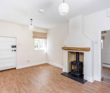 2 bedroom semi-detached house to rent - Photo 6