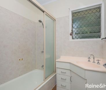 13 Choonda Street, Cranbrook, QLD 4814 - Photo 6