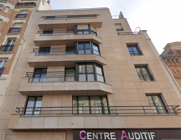 location Appartement T1 DE 27.3m² À PARIS 20 EME - Photo 1
