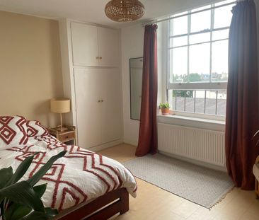 2 Bed Flat, Compton Avenue, BN1 - Photo 3