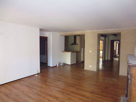 Location appartement t3 79 m² à Villefranche-de-Rouergue (12200) - Photo 2