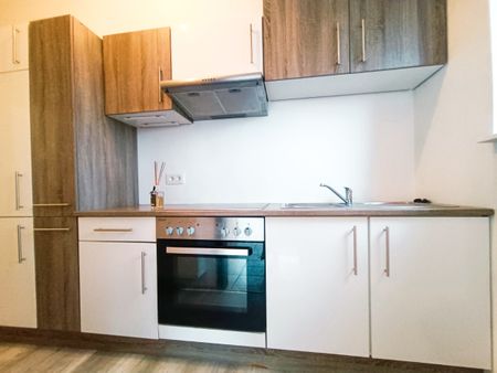 Ruim hoekappartement met 2 slaapkamers en terras - Photo 5