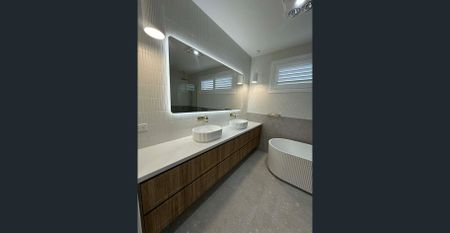 An Exceptional Residence of Luxury, Space & Sophistication - Photo 5