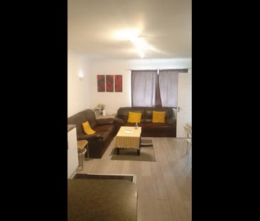 Room in a Shared House, Newbury Park, IG3 - Photo 4