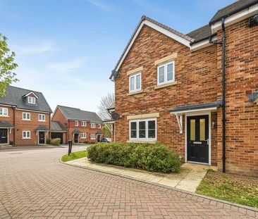 Nightjar Close, Farnborough, Hampshire, GU14 - Photo 2