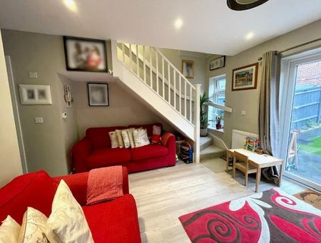 3 bedroom terraced house to rent - Photo 2
