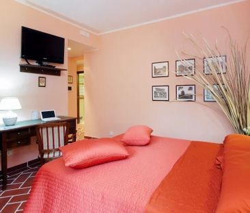 Via Cincinnato, Rome, Lazio 00175 - Photo 5