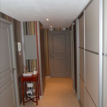 Location Appartement 3 pièces 67m² - Photo 4