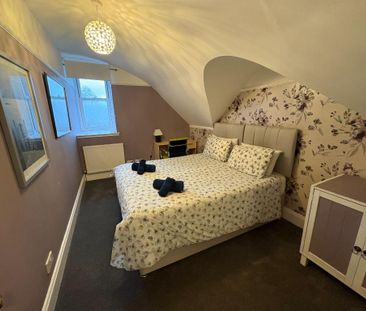 3 bedroom semi-detached house to rent - Photo 6