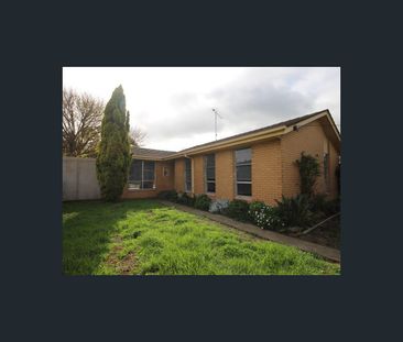 48 Caithness Crescent, Corio, Vic 3214 - Photo 2