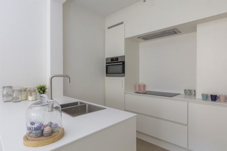 Gerenoveerd gelijkvloers appartement met 2 slpks en tuin - Foto 3