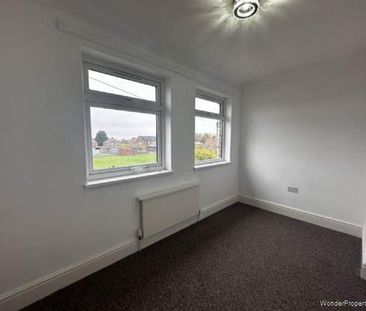 2 bedroom property to rent in Grimsby - Photo 3