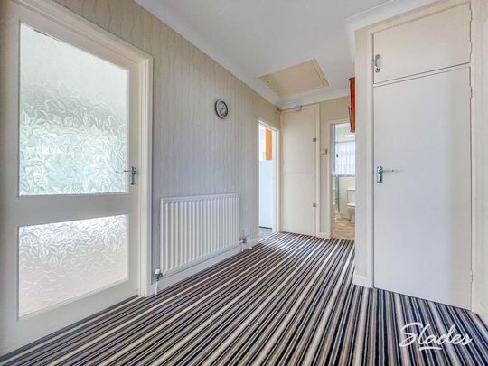 2 bedroom bungalow to rent - Photo 1