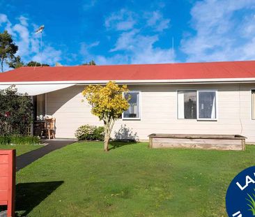 Tidy & Secure Home, Handy to Everything - Photo 5