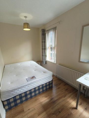 30 Ridgeway Street, Stranmillis, Belfast, BT9 5FB - Photo 4