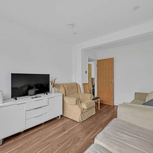 Park Mead, Sidcup, DA15 - Photo 1