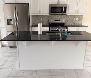 For Lease - 24 Windflower Way, Whitby, Ontario - Photo 4