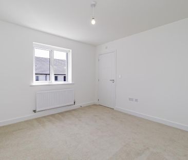 3 bedroom detached house to rent - Photo 5