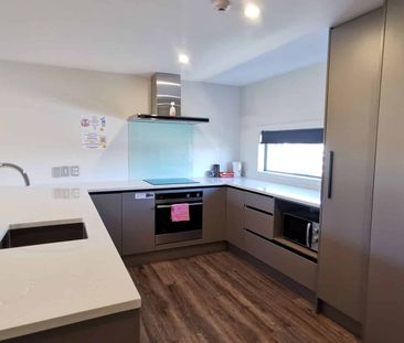 City Centre, 2 bedrooms - Photo 1