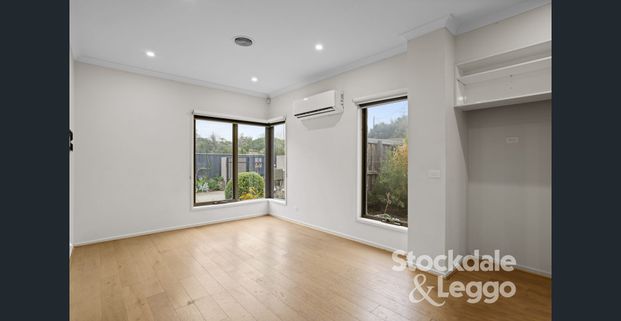 Spacious Two-Storey Living - Photo 1