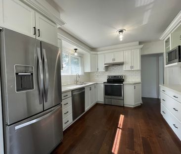 For Lease - 326 Rupert Avenue, Whitchurch-Stouffville, Ontario - Photo 5