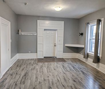 For Lease - 27 Front Street Unit# 101, Orillia, Ontario - Photo 2