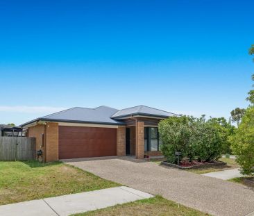 Spacious Family Home on Corner Block ! - Photo 6