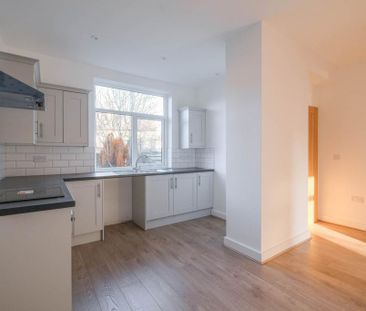 3 bedroom terraced house to rent - Photo 6