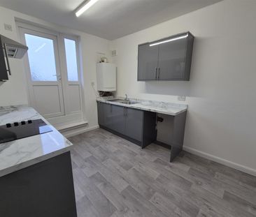 1 Bed Flat - Photo 4