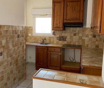 Location Appartement 3 pièces 62m² ST MAXIMIN LA STE BAUME 83470 - Photo 4