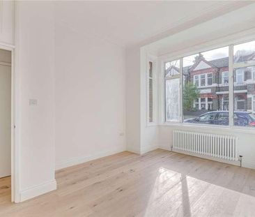 Clifford Gardens, Kensal Rise, London, NW10 - Photo 2