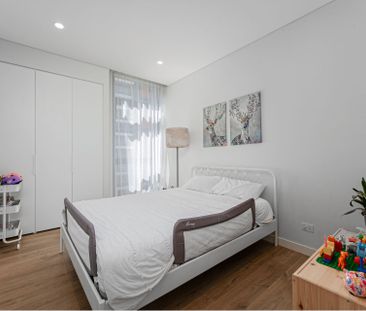 Modern Urban Living in Mirvac's Finery - Sunlit 2-Bedroom Apartment - Photo 2