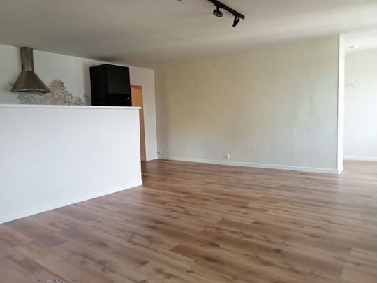 Location Appartement 4 pièces 120m² - Photo 1