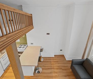 Studio to rent - Photo 1