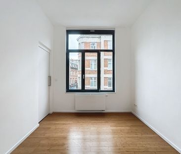 Appartement te huur in Ixelles - Photo 4