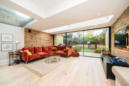 4 bedroom house to rent - Photo 2