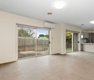 2 BEDROOM UNIT THAT WILL DEFINITELY IMPRESS! - Photo 4