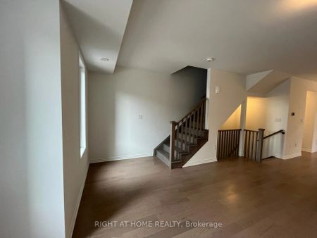 Property For Lease | W8182732 - Photo 2