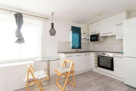 Turner Court, Albion Street, London, SE16 - Photo 2