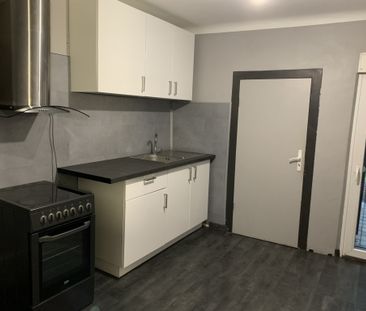 Location Appartement 5 pièces 114m² SARREGUEMINES 57200 - Photo 2