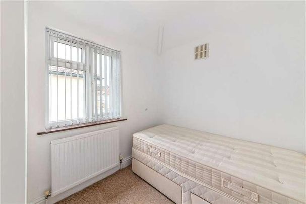 Broadwater Road, London, SW17 - Photo 1