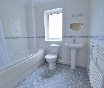 2 bedroom townhouse to rent - Photo 5