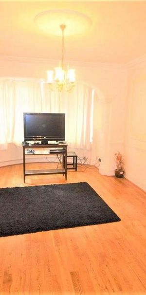 5 bedroom house to rent - Photo 1