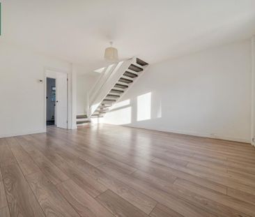 2 bedroom end of terrace house to rent - Photo 5