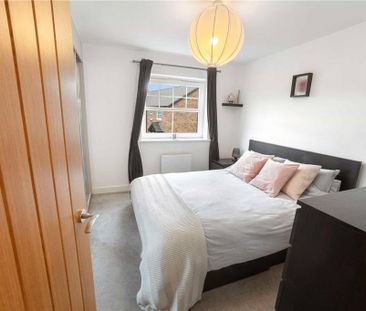 3 bedroom semi-detached house to rent - Photo 6